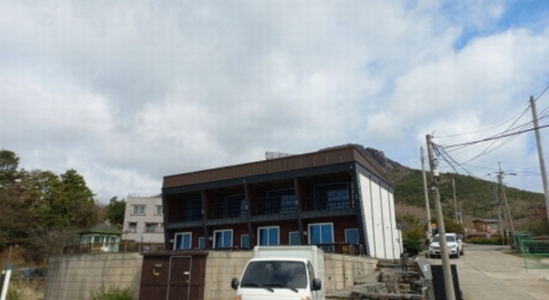 2024타경1301 경상남도 거제시 남부면 저구리 606-2 숙박시설 경매 이미지