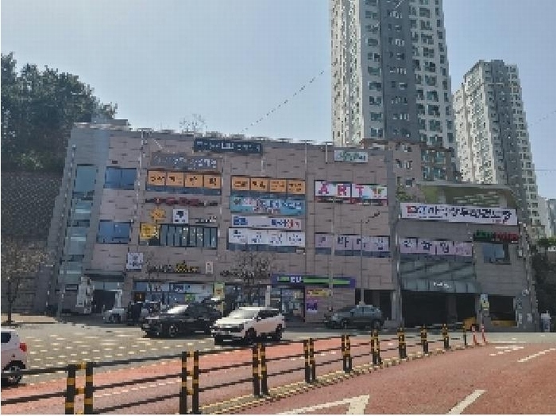 2025타경21148 경상남도 거제시 사등면 두동로 30, 거제경남아너스빌 상가동 지하1층 210호 근린상가 경매 이미지