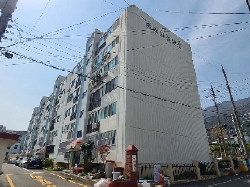 2025타경21171 경상남도 거제시 거제중앙로19길 41, 송림파크맨션 6층 606호 아파트[공급27평형] 경매 이미지