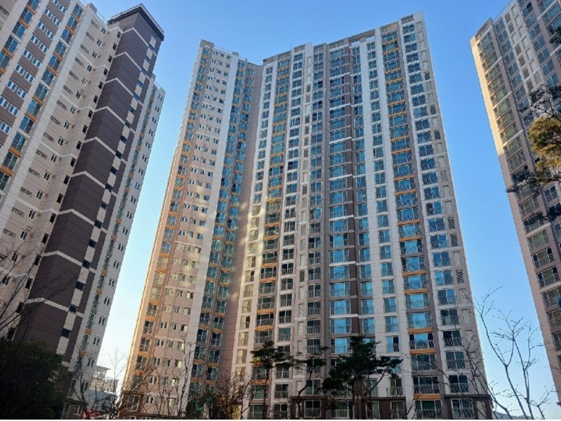 2025타경10937 경상남도 양산시 호국학도병길 17경상남도 양산시 호국학도○○○○, 양산북부동지안스로가아파트 105동 4층 404호양산북부○○ 아파트[공급30평형] 경매 이미지