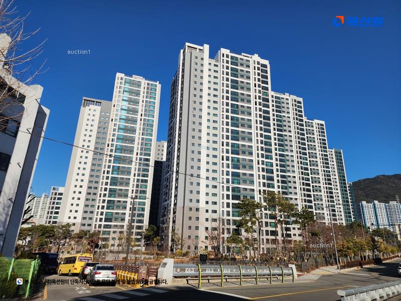2025타경1635 부산광역시 북구 산성로 28, 화명푸르지오헤리센트 106동 26층 2604호 아파트[공급34평형] 경매 이미지