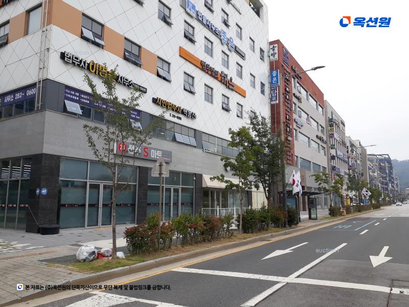 2025타경31737 전북특별자치도 전주시 덕진구 만성중앙로 25, 미네르바빌딩주건축물 1동 1층 104호 외3개호 근린상가 경매 이미지