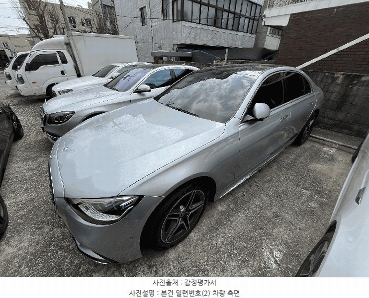 2026타경10096 부산광역시 동래구 사직동 136-37, 동신주차장 Mercedes-Benz S400 d 4MATIC 경매 이미지