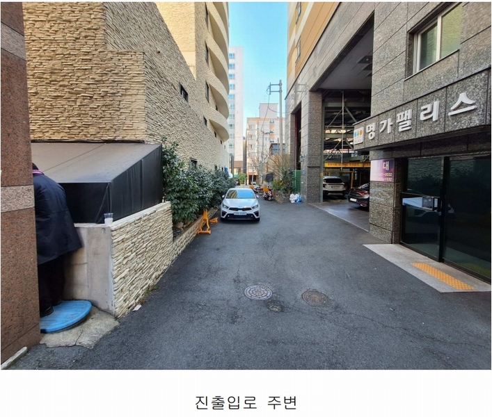 2025타경20658 부산광역시 동래구 미남로 100-5, 명가팰리스 4층 402호 다세대(빌라)[공급10평형] 경매 이미지