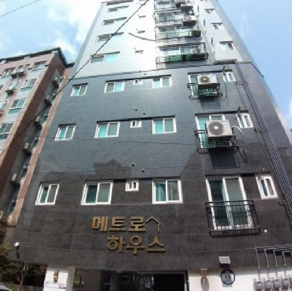 2025타경9377 서울특별시 금천구 독산로108길 15, 메트로하우스 8층 801호 다세대(빌라)[공급12평형] 경매 이미지