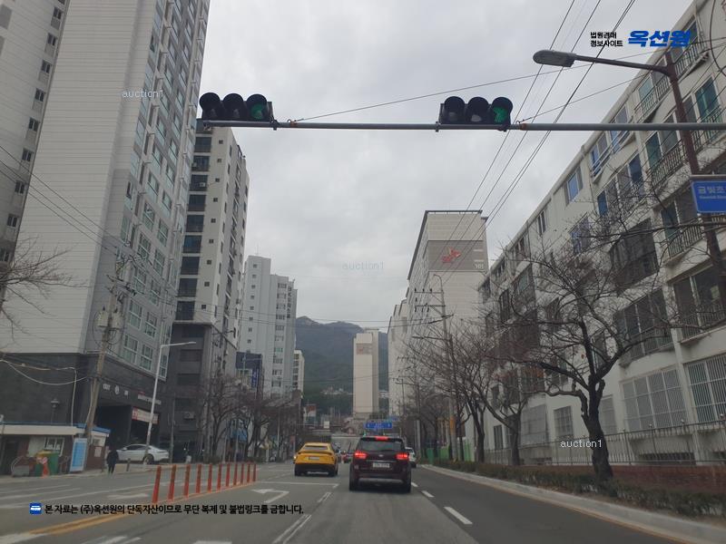 2025타경2537 부산광역시 금정구 금강로 205, 장전동금정산에스케이뷰 113동 7층 703호 아파트[공급34평형] 경매 이미지