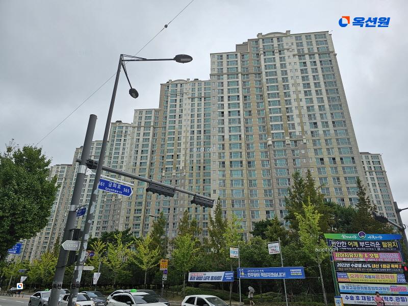 2026타경30581 광주광역시 서구 화운로 24, 유니버시아드힐스테이트 307동 18층 1801호 아파트[공급34평형] 경매 이미지