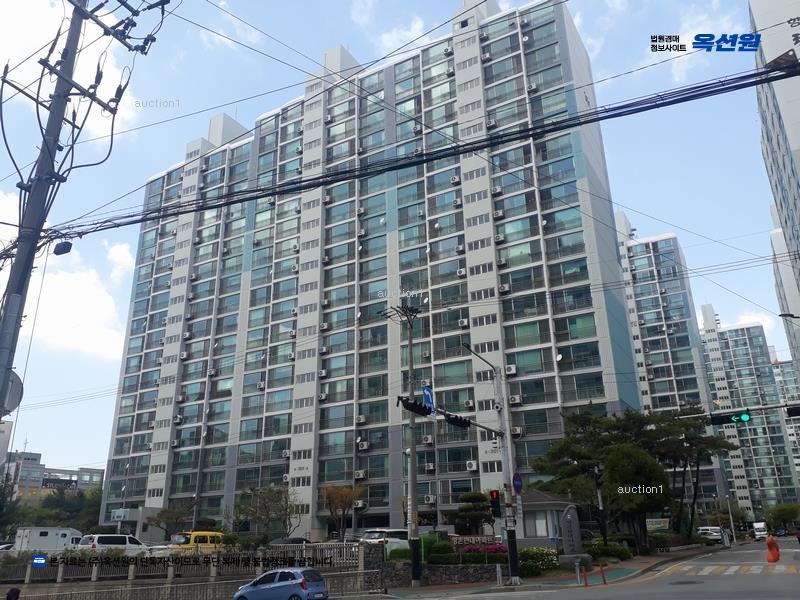 2026타경10246 충청남도 천안시 동남구 서부대로 226-11, 향촌현대아파트 304동 10층 1005호 아파트[공급28평형] 경매 이미지