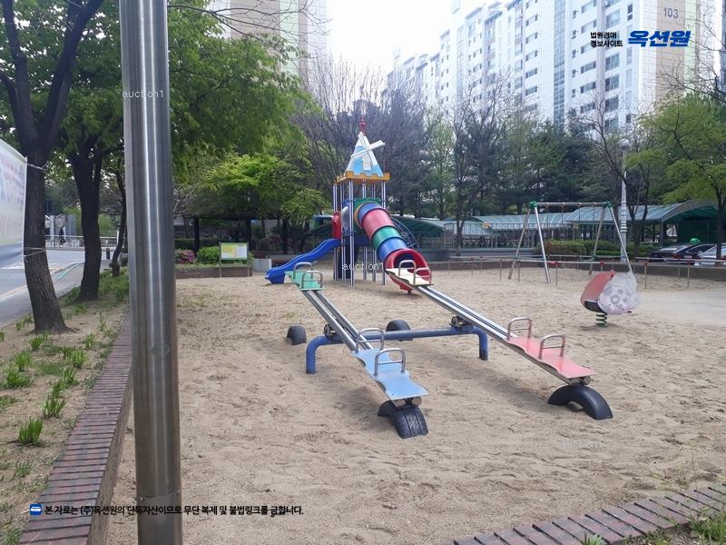 2026타경10246 충청남도 천안시 동남구 서부대로 226-11, 향촌현대아파트 304동 10층 1005호 아파트[공급28평형] 경매 이미지