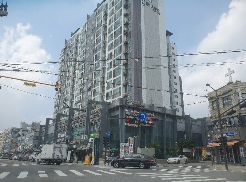 2023타경109206 서울특별시 중랑구 동일로129길 35, 태능시장주상복합빌딩 11층 1105호 아파트[공급33평형] 경매 이미지