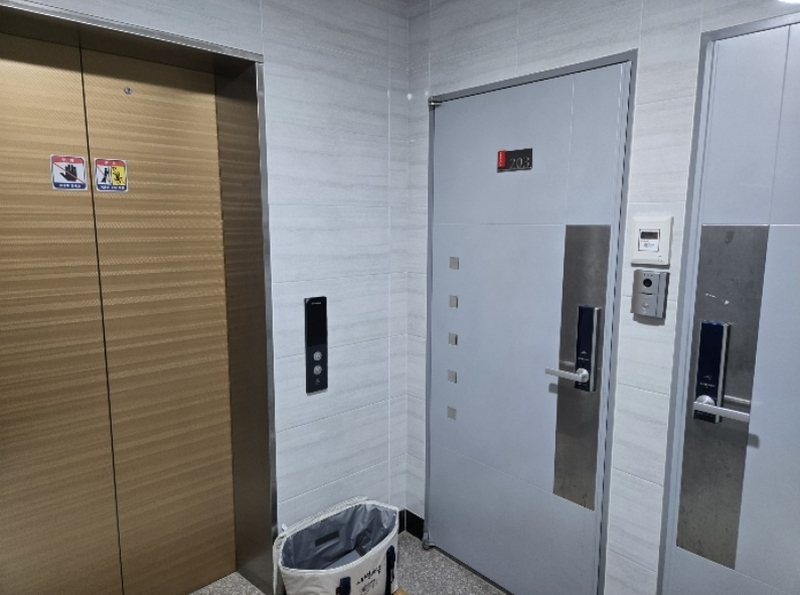 2024타경123378 서울특별시 관악구 난곡로34길 68-8, 라임스빌 2층 203호 다세대(빌라)[공급10평형] 경매 이미지