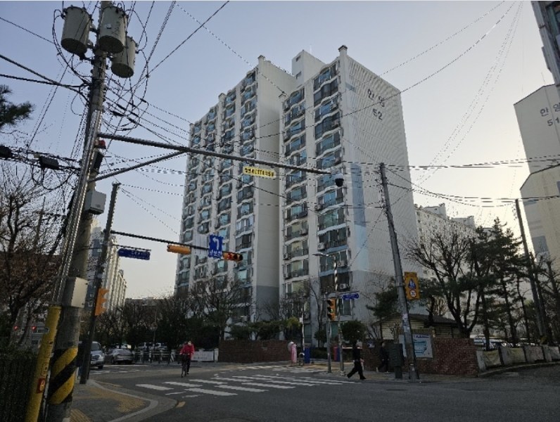 2024타경104949 서울특별시 도봉구 해등로25길 36, 한양아파트 52동 17층 1705호 아파트[공급26평형] 경매 이미지