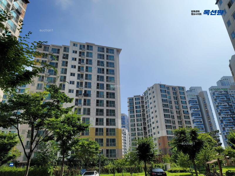 2025타경12697 서울특별시 중랑구 용마산로 669, 데시앙 108동 3층 303호 아파트[공급32평형] 경매 이미지