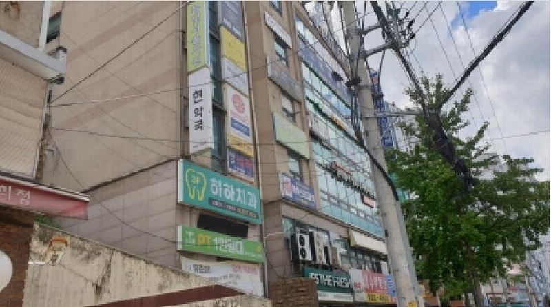 2025타경13044 서울특별시 성북구 북악산로 844, 브라운스톤돈암아파트 상가동 4층 404호외1개호 근린상가 경매 이미지
