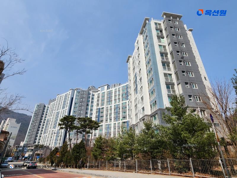 2024타경3343 대구광역시 수성구 파동로 222대구광역시 수성구 파○○○○, 수성못코오롱하늘채 104동 3층 301호수성못코○○ 아파트[공급33평형] 경매 이미지
