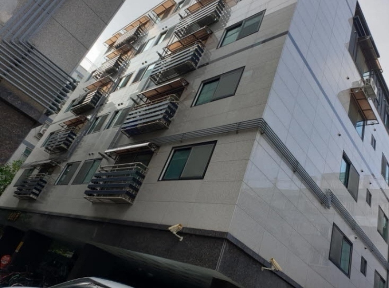 2024타경113745 서울특별시 동대문구 한천로24길 50, 골든캐슬2 101동 2층 203호 다세대(빌라)[공급10평형] 경매 이미지
