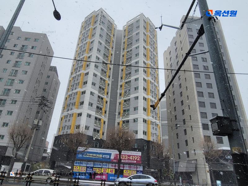 2024타경102561 서울특별시 중랑구 망우로 236, 스마트트라움 1층 101호 근린상가 경매 이미지