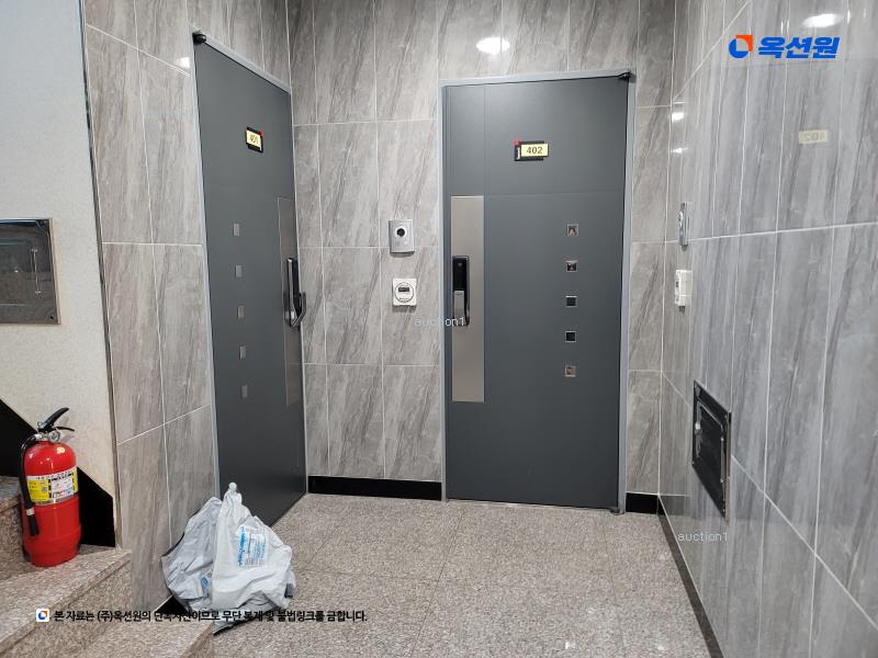 2024타경109074 서울특별시 중랑구 봉화산로4길 20-4, 해피리움빌 4층 403호 다세대(빌라)[공급10평형] 경매 이미지