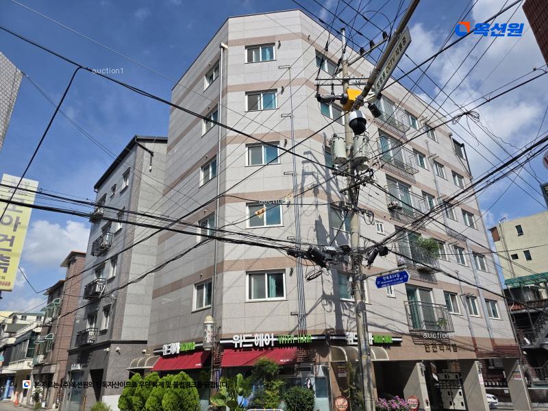 2024타경121876 서울특별시 중랑구 면목로44가길 53, 현진리치빌 2층 201호 다세대(빌라)[공급11평형] 경매 이미지
