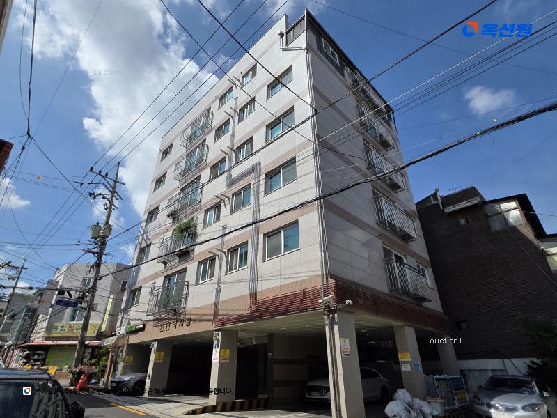2024타경121876 서울특별시 중랑구 면목로44가길 53, 현진리치빌 2층 201호 다세대(빌라)[공급11평형] 경매 이미지