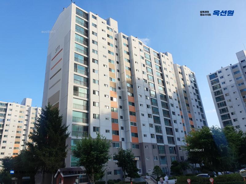2025타경62611 경기도 고양시 일산동구 노루목로 80, 호수마을아파트 301동 5층 502호 아파트[공급55평형] 경매 이미지