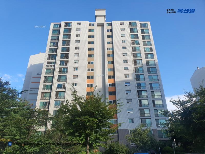 2025타경62611 경기도 고양시 일산동구 노루목로 80, 호수마을아파트 301동 5층 502호 아파트[공급55평형] 경매 이미지