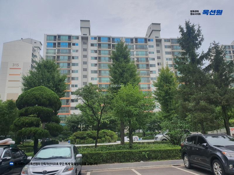 2025타경62611 경기도 고양시 일산동구 노루목로 80, 호수마을아파트 301동 5층 502호 아파트[공급55평형] 경매 이미지