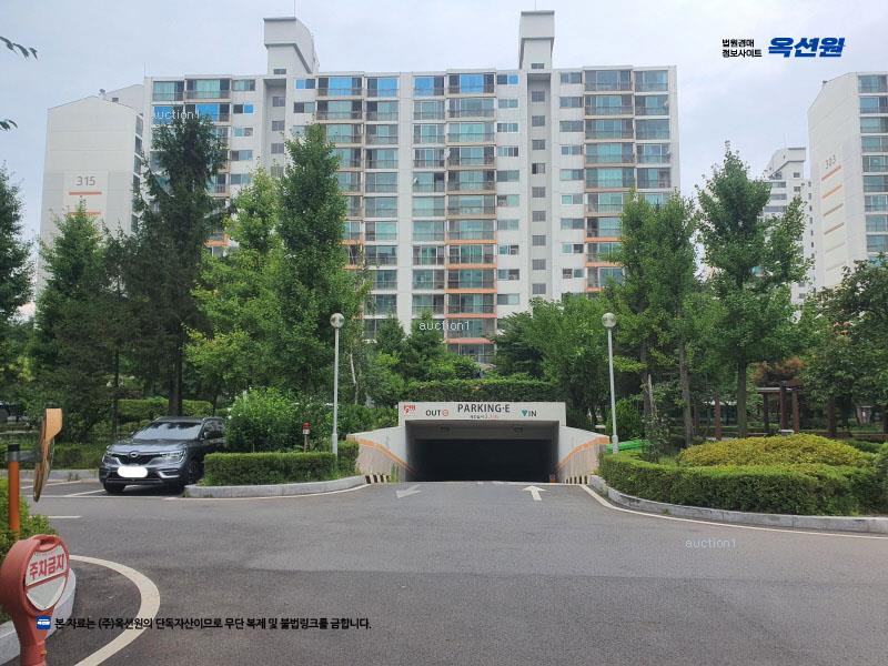 2025타경62611 경기도 고양시 일산동구 노루목로 80, 호수마을아파트 301동 5층 502호 아파트[공급55평형] 경매 이미지
