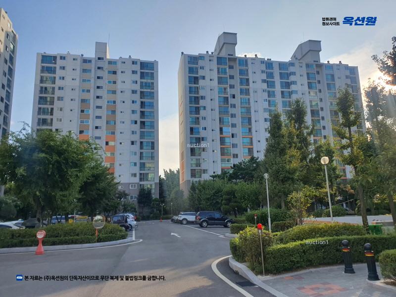 2025타경62611 경기도 고양시 일산동구 노루목로 80, 호수마을아파트 301동 5층 502호 아파트[공급55평형] 경매 이미지