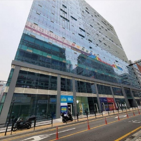 2025타경3704 경기도 고양시 덕양구 꽃마을로 64, 디엠씨스타허브플러스 9층 922호 근린상가 경매 이미지