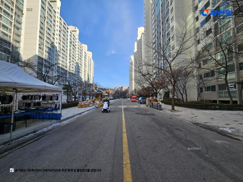 2023타경75965 경기도 고양시 일산서구 일현로 140, 큰마을현대아파트 109동 7층 701호 아파트[공급59평형] 경매 이미지
