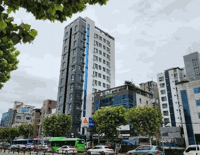 2025타경102155 서울특별시 관악구 남부순환로 1466(신림동), 몽삐에뜨골드 9층 905호 오피스텔 경매 이미지
