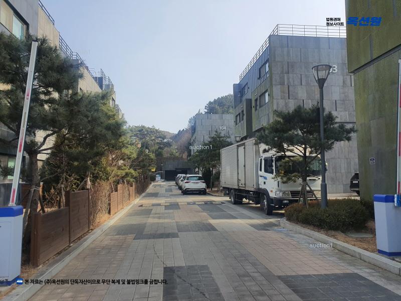 2024타경83451 경기도 파주시 탄현면 새오리로 215-77, 헤이리팰리스 102동 3층 205호 다세대(빌라)[공급48평형] 경매 이미지
