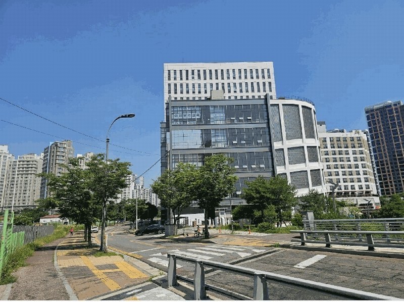 2025타경63355 경기도 파주시 가람로116번길 107, 운정한강듀클래스 2층 206호 아파트형공장 경매 이미지