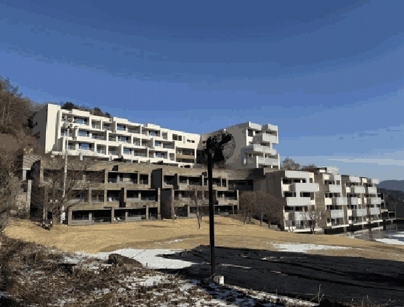 2024타경87324 경기도 가평군 설악면 유명로 1007-90, 빌라 102동 지3층 102-에이-206호 숙박(콘도등) 경매 이미지