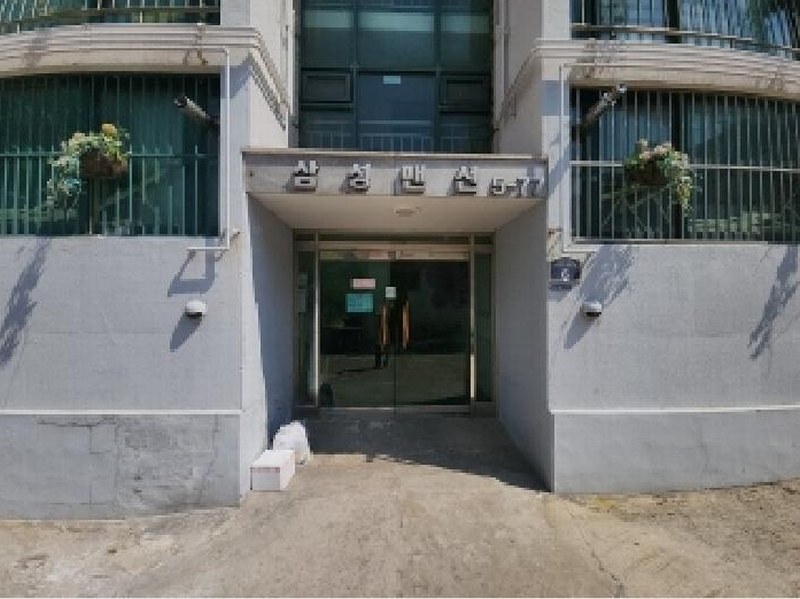 2025타경508417 인천광역시 동구 화수로74번길 6, 삼성맨션 2층 202호 다세대(빌라)[공급11평형] 경매 이미지