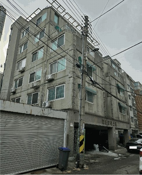 2025타경506421 인천광역시 미추홀구 아암대로107번길 37-18인천광역시 미추홀구 아암대로107번○○○○, 오피스텔 4층 401호오피스텔○○ 오피스텔[계약7평형] 경매 이미지