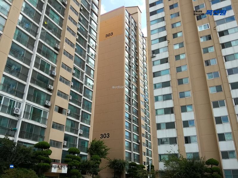 2024타경563342 인천광역시 연수구 능허대로79번길 65, 현대3차아파트 304동 8층 801호 아파트[공급32평형] 경매 이미지