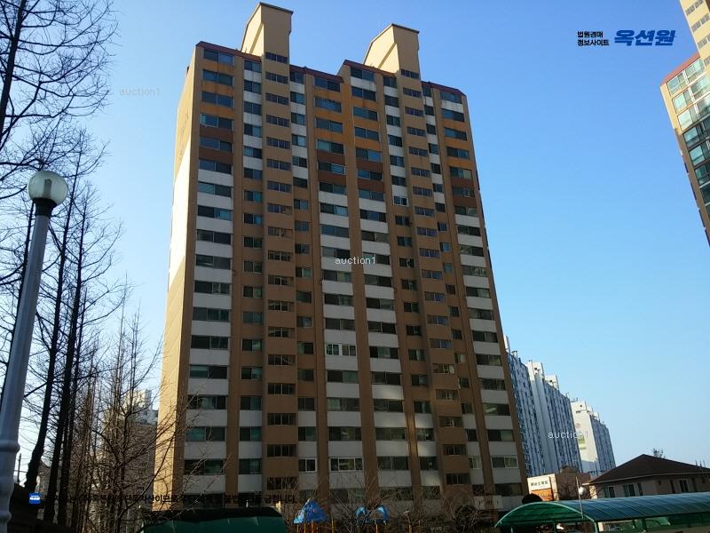 2024타경563342 인천광역시 연수구 능허대로79번길 65, 현대3차아파트 304동 8층 801호 아파트[공급32평형] 경매 이미지