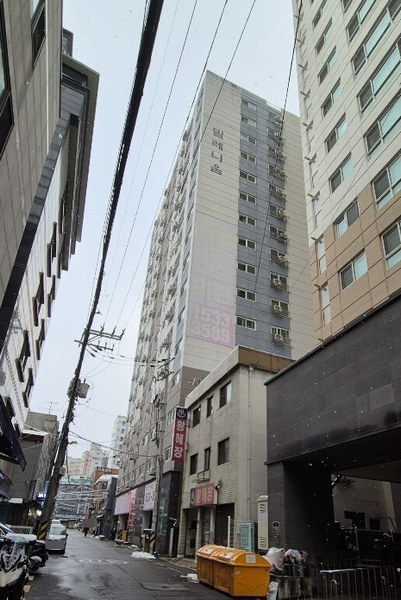2024타경90159 경기도 의정부시 평화로568번길 33, 밀레니움 10층 1002호 오피스텔[계약17평형] 경매 이미지