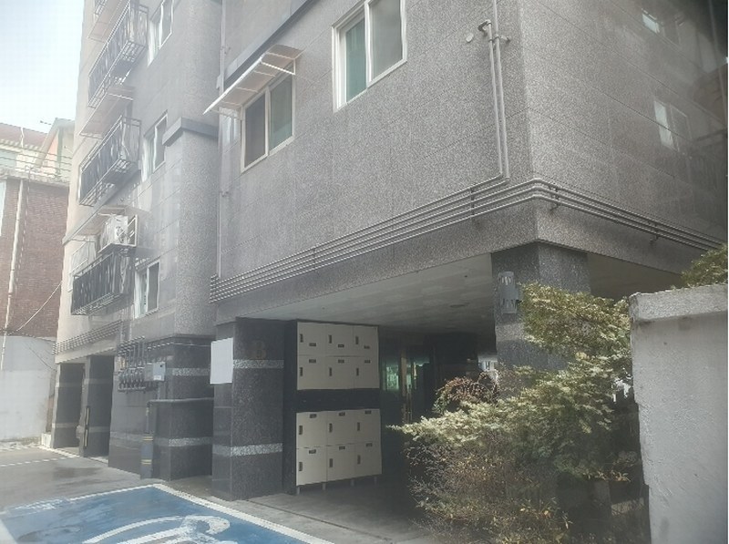 2024타경64535 서울특별시 은평구 갈현로7길 6-7, 만민하늘애 비동 2층 202호 다세대(빌라)[공급20평형] 경매 이미지