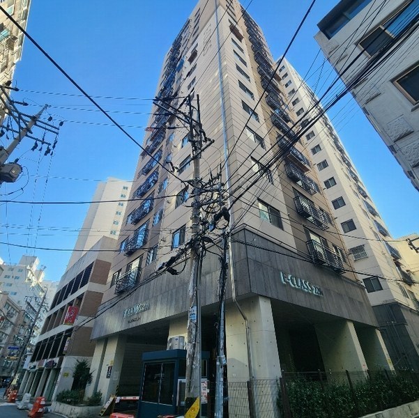 2024타경578740 인천광역시 부평구 장제로52번길 10-3, 중앙이클래스22차 3층 303호 오피스텔[계약25평형] 경매 이미지