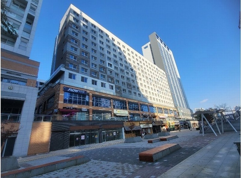 2024타경16037 인천광역시 서구 청라한내로100번길 8-28, 청라레이크봄 2층 232호 근린상가 경매 이미지