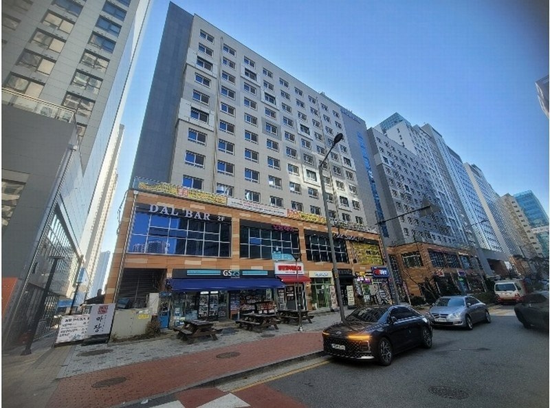 2024타경16037 인천광역시 서구 청라한내로100번길 8-28, 청라레이크봄 2층 232호 근린상가 경매 이미지