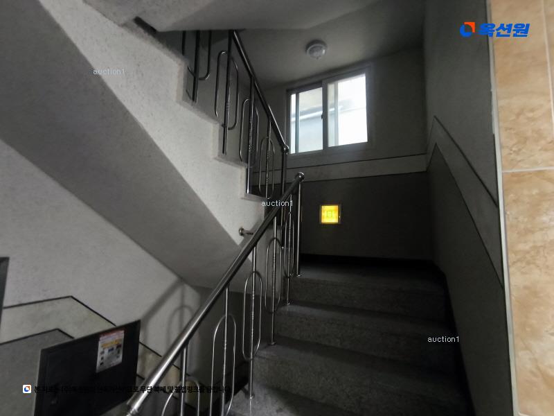 2025타경509835 인천광역시 미추홀구 석바위로110번길 8, 정가빌 5층 501호 다세대(빌라)[공급27평형] 경매 이미지