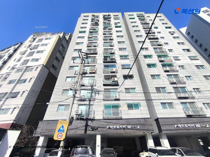 2024타경567573 인천광역시 부평구 동수천로 13-1, 메트로시티 101동 8층 804호 오피스텔[계약26평형] 경매 이미지