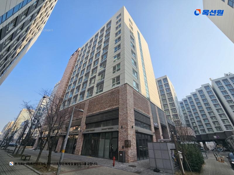 2025타경30866 경기도 김포시 김포한강10로133번길 142, 김포더럭스나인오피스텔 비동 1층 111호외2개호 근린상가 경매 이미지