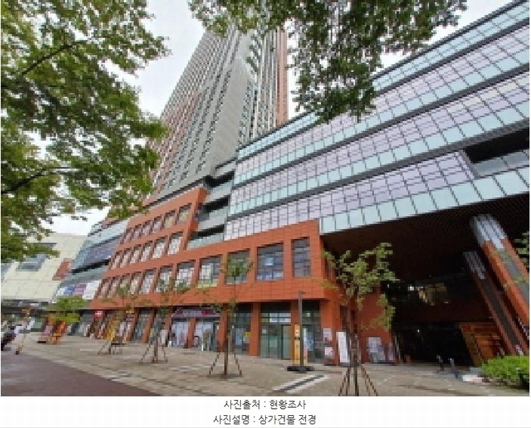 2025타경32792 경기도 부천시 원미구 신흥로 223, 신중동역랜드마크푸르지오시티 2층 233호 근린상가 경매 이미지