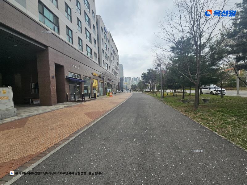 2025타경33630 경기도 김포시 김포한강1로 266, 에이치씨티 1층 105호 근린상가 경매 이미지