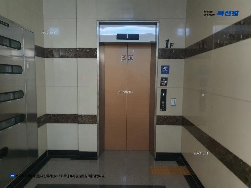 2025타경33630 경기도 김포시 김포한강1로 266, 에이치씨티 1층 105호 근린상가 경매 이미지